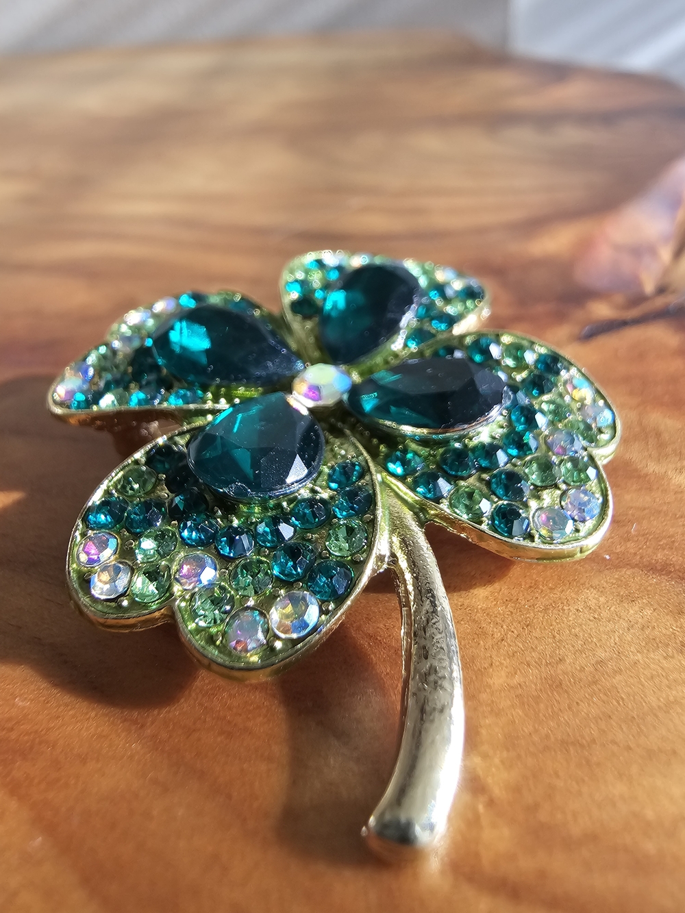 Four-Leaf Clover Brooch - Picture 5 of 6
